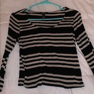 Forever 21 quarter length sleeve shirt